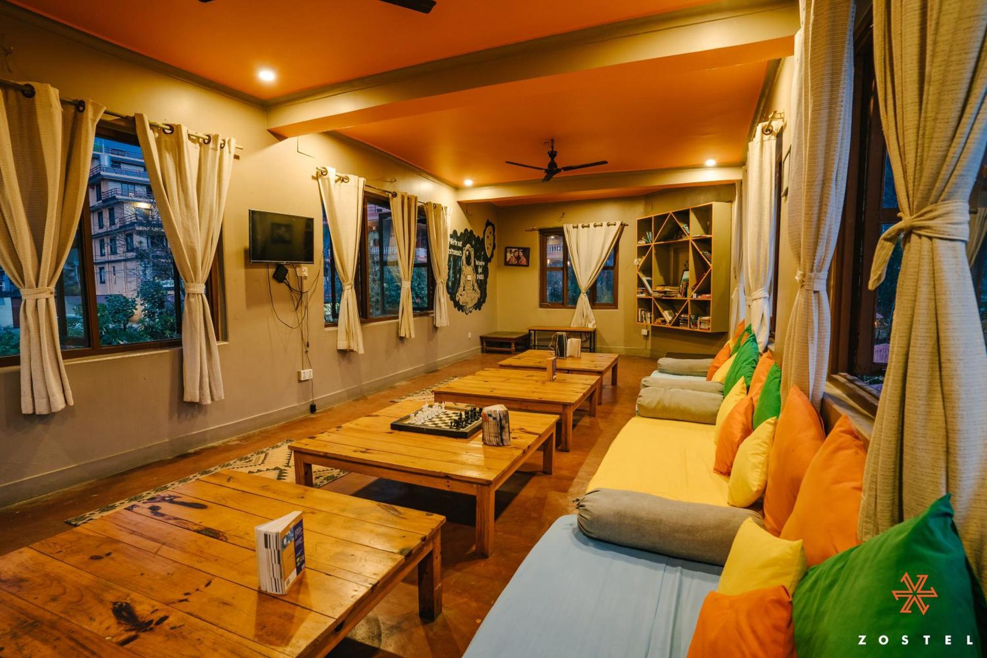 Hostel Zostel Pokhara Exterior foto