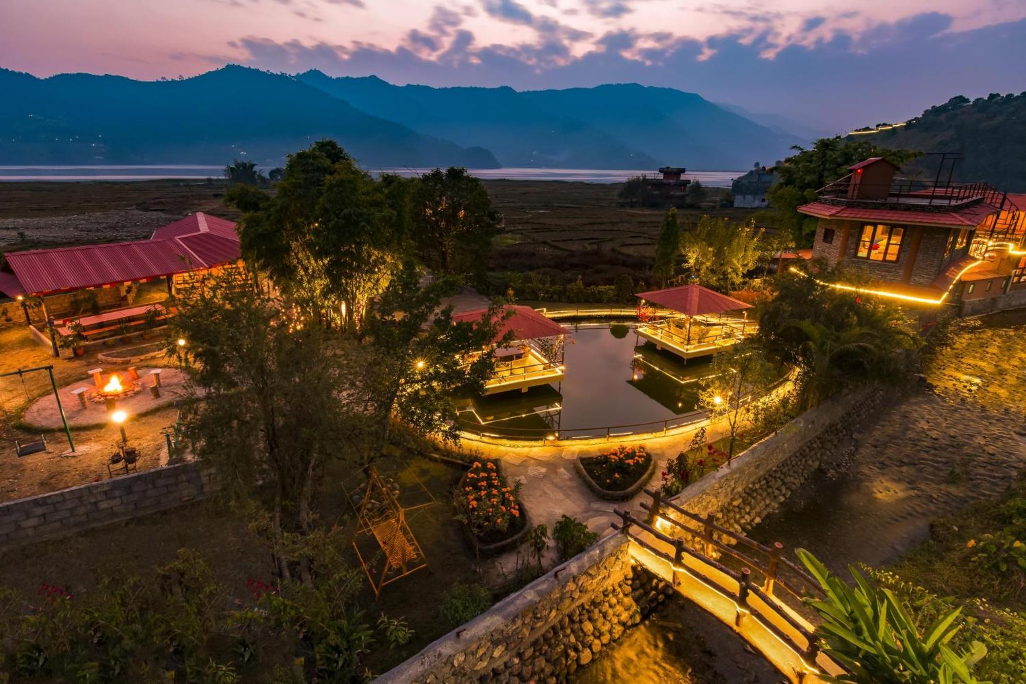 Hostel Zostel Pokhara Exterior foto